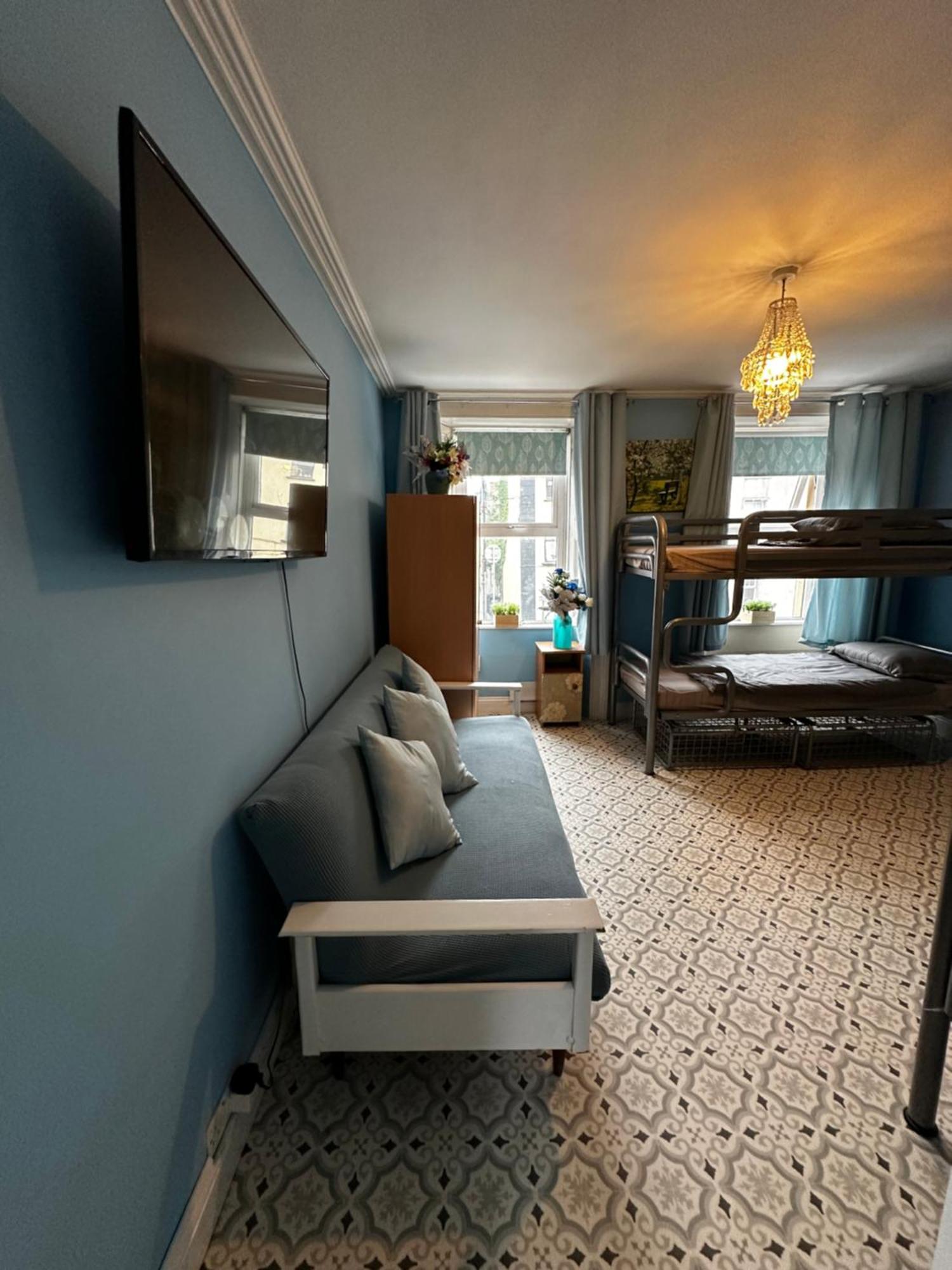 Waterford City Erbnb エクステリア 写真